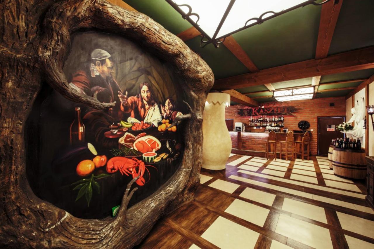 城堡酒店 Rzezawa 外观 照片